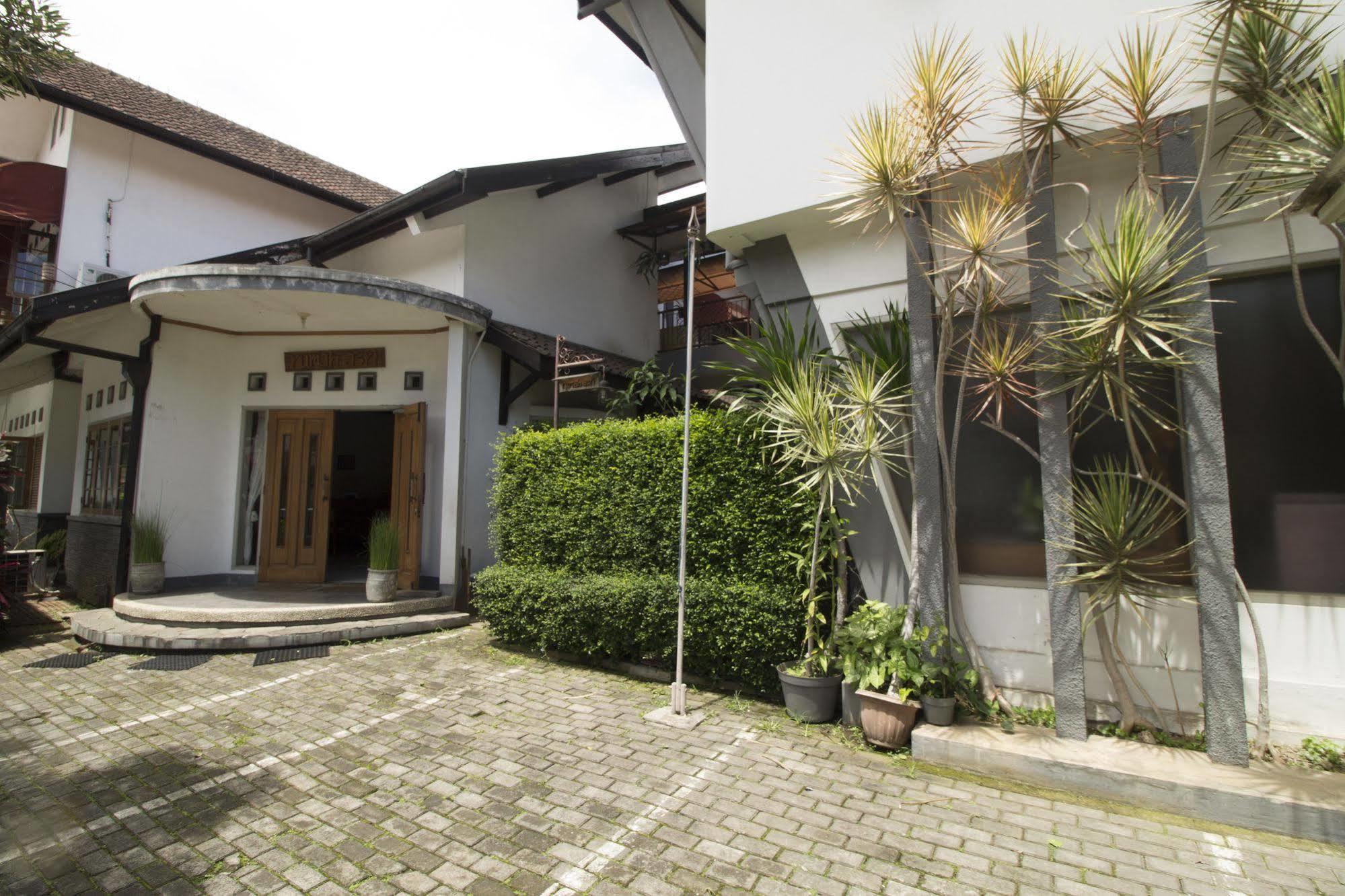 Reddoorz @ Setrasari Wisma tamu 2*